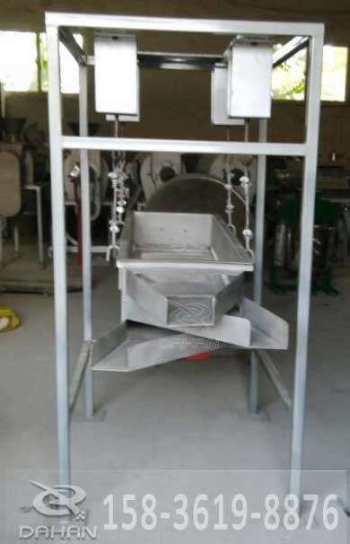 DZGF-412吊掛式直線振動篩分機(jī) DZGF-412吊掛式直線振動篩分機(jī)